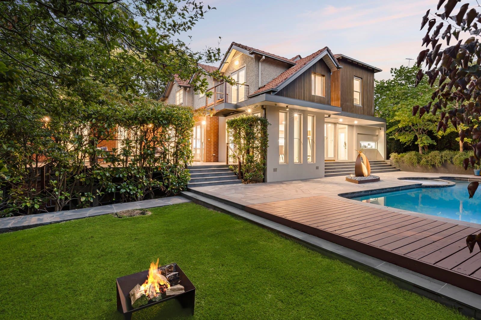 8 Winson Green Road, Canterbury - Thumbnail 2