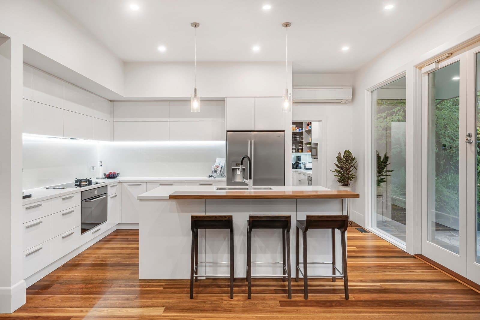 8 Winson Green Road, Canterbury - Thumbnail 7