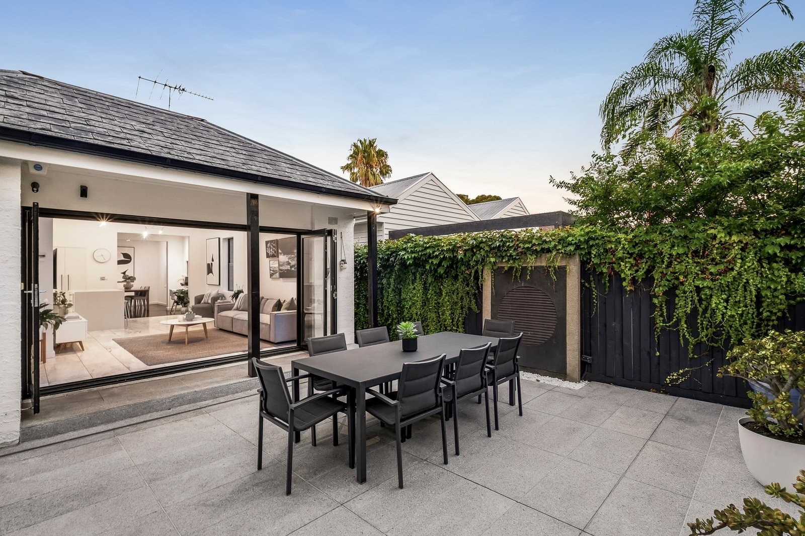 35 Elm Street, Hawthorn - Thumbnail 2