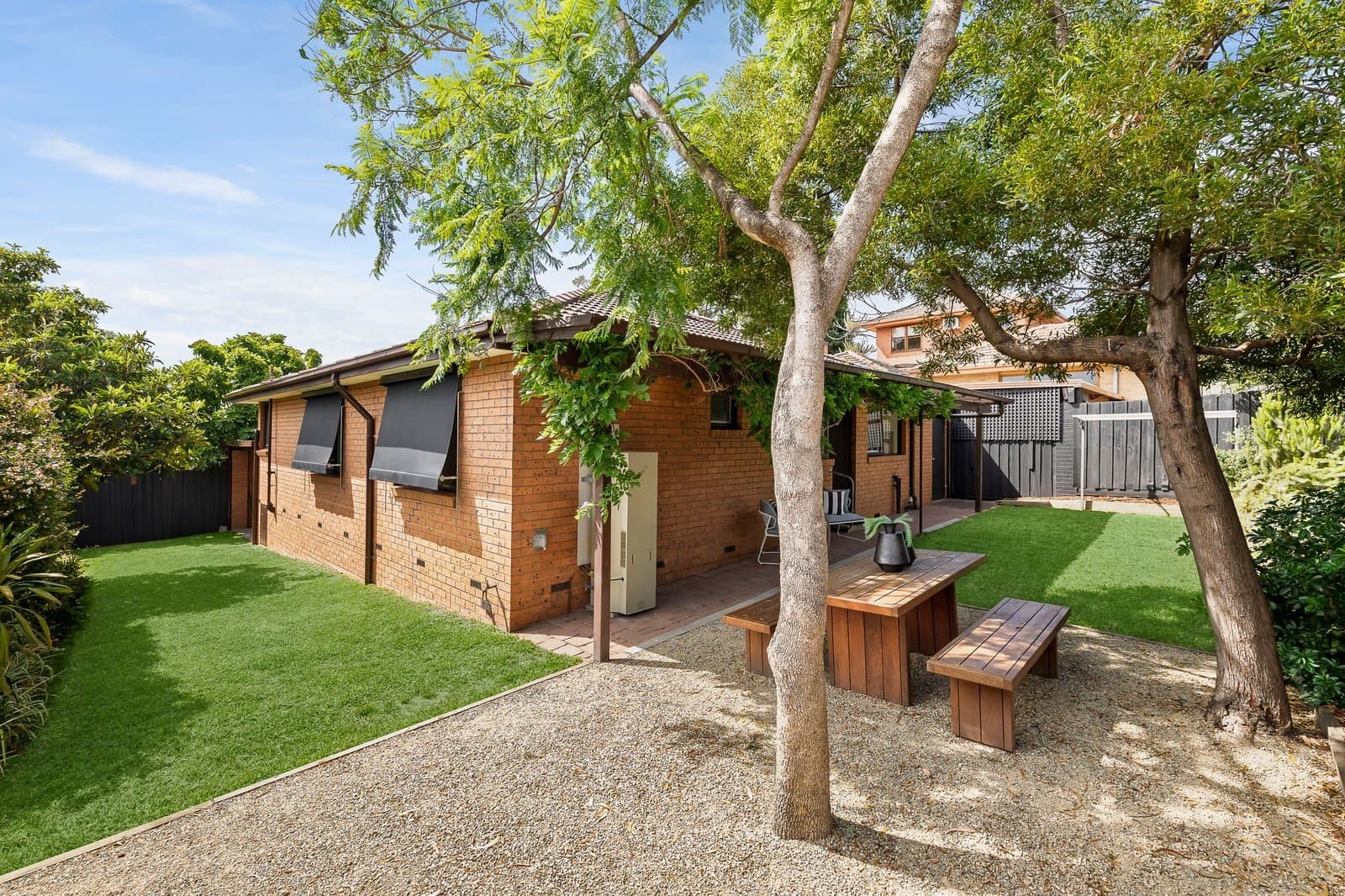 2/1 Halley Avenue, Camberwell - Image 1