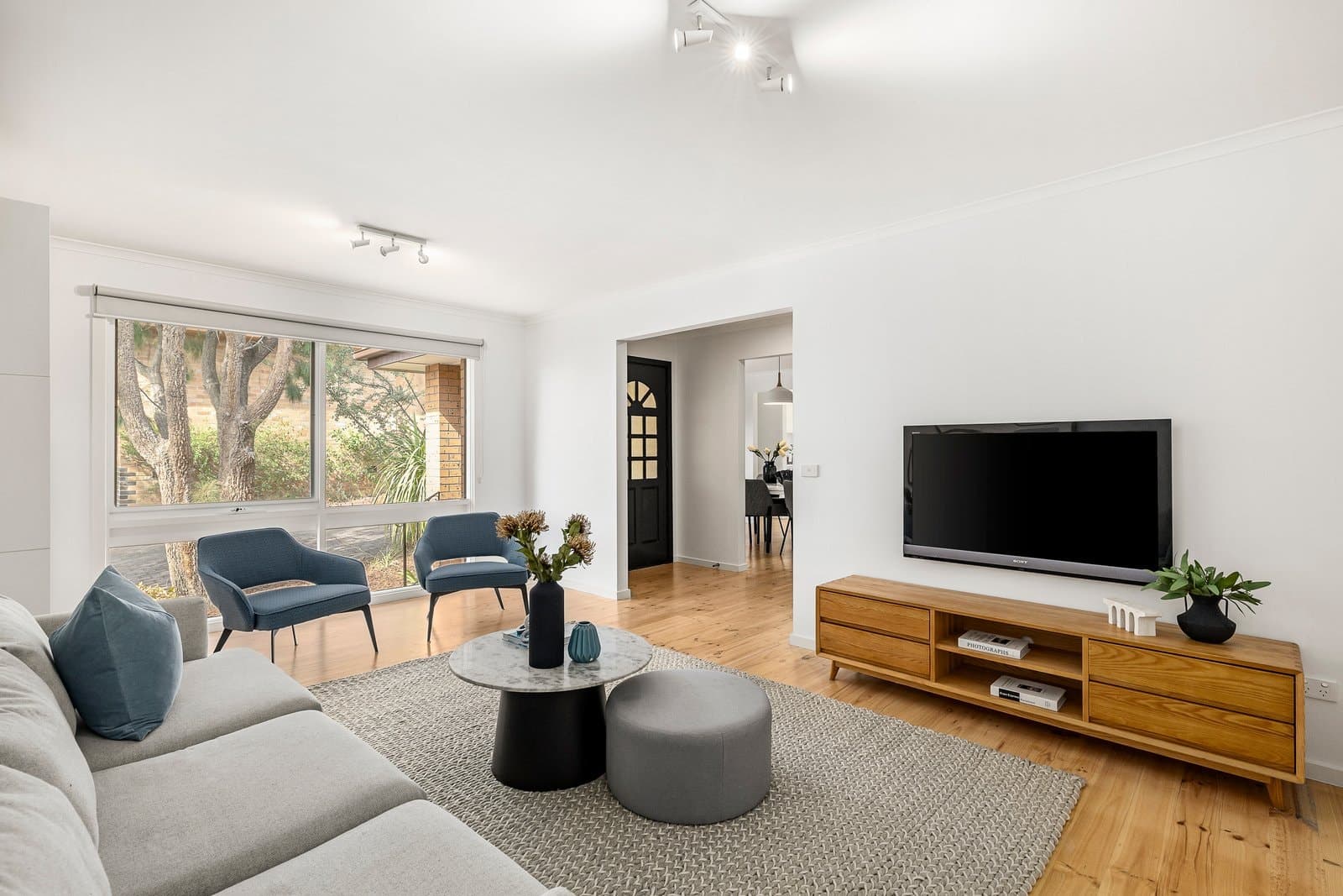 2/1 Halley Avenue, Camberwell - Thumbnail 2