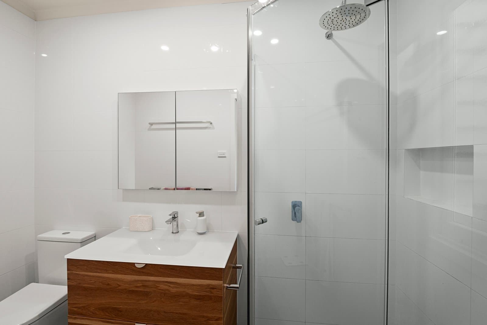 37 Kingston Road, Surrey Hills - Thumbnail 6