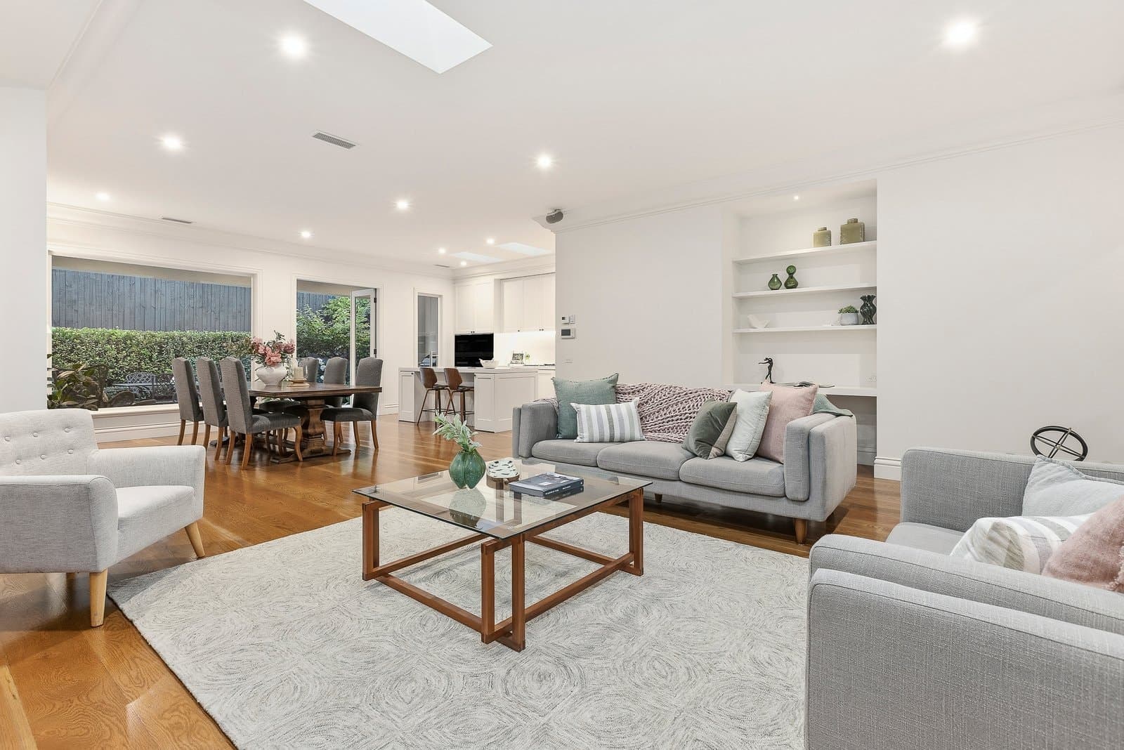 35 Westbrook Street, Kew East - Thumbnail 3