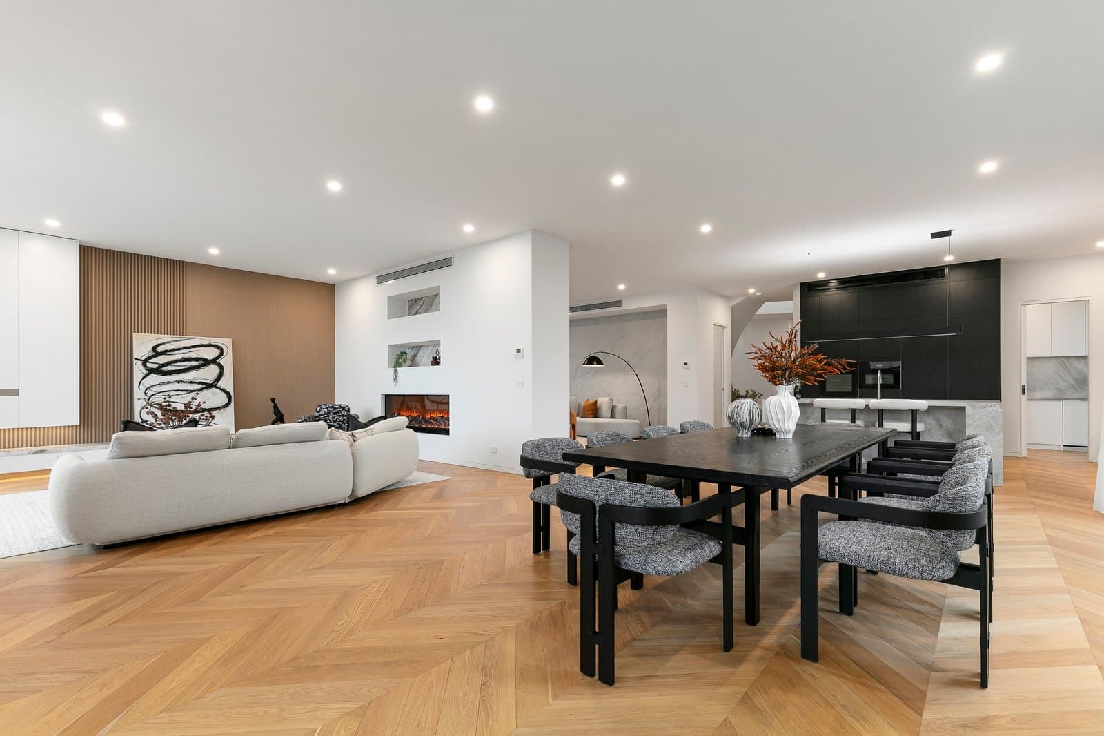 15 Rookwood Street, Balwyn North - Thumbnail 4