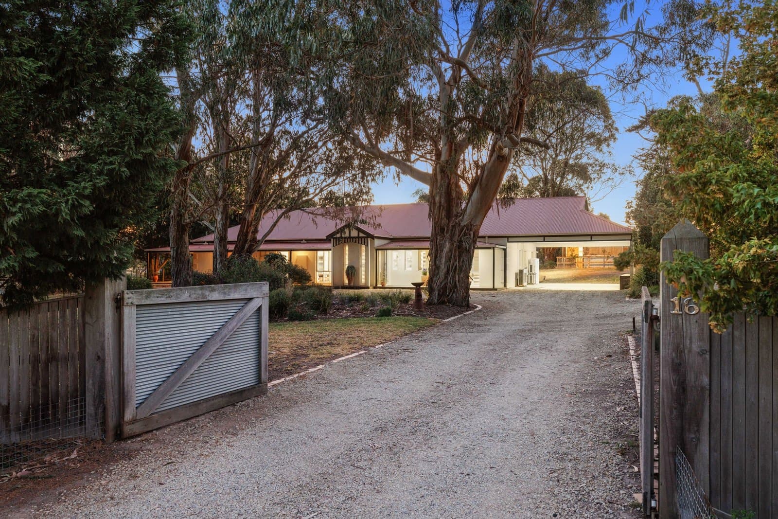 16 Woods Road, Pearcedale - Thumbnail 2