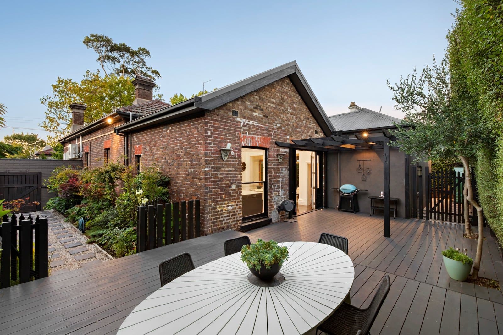 194 Williams Road, Toorak - Thumbnail 2