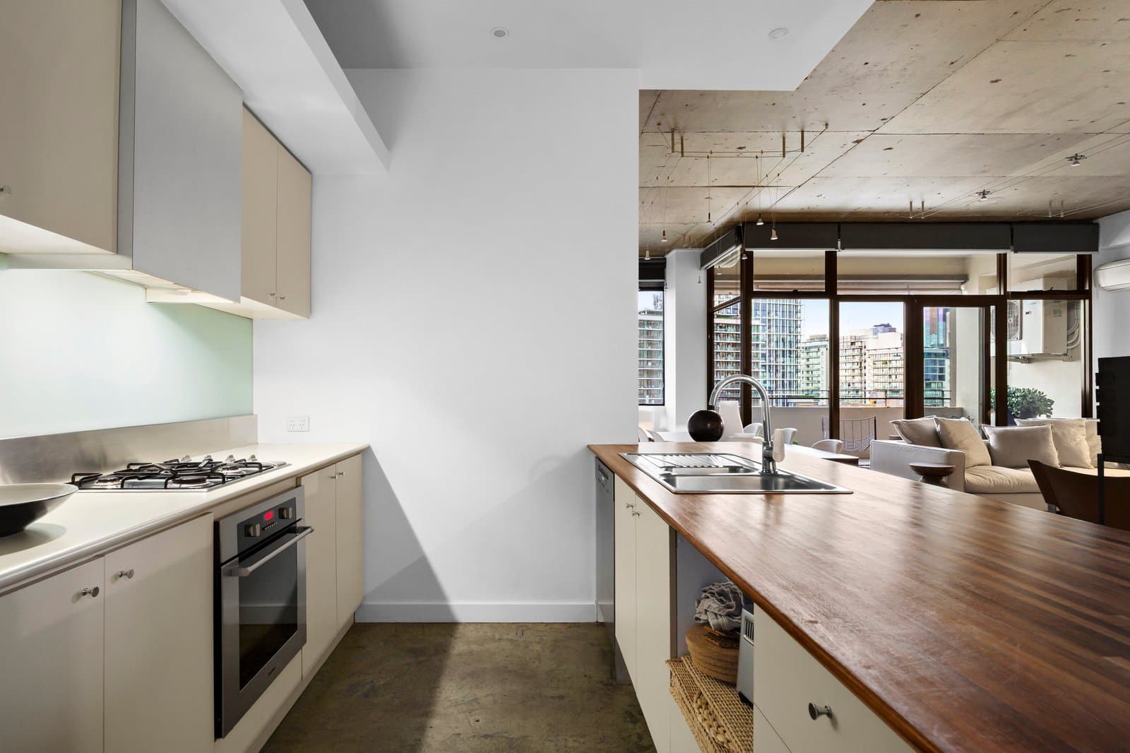 4C/18 Albert Road, South Melbourne - Thumbnail 3