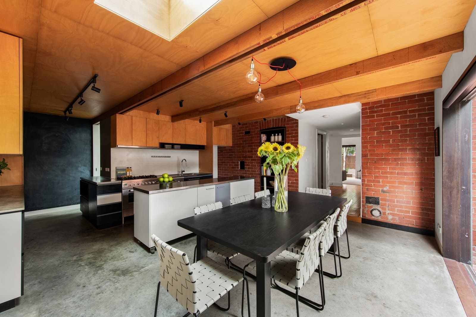 57 Octavia Street, St Kilda - Thumbnail 4