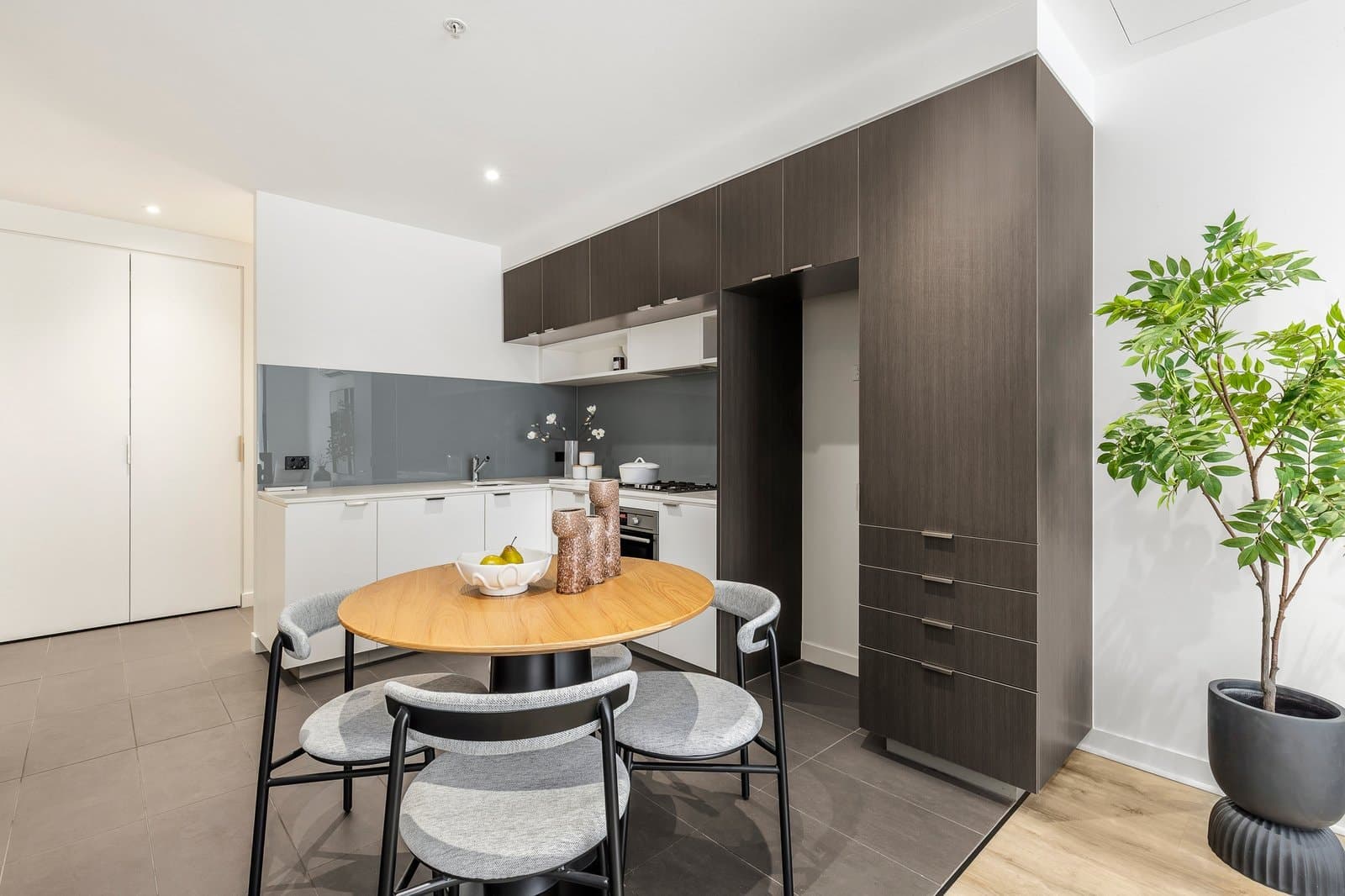 211/38 Camberwell Road, Hawthorn East - Thumbnail 2