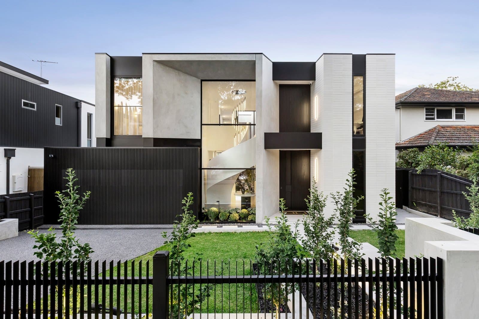 27 Rosedale Road, Glen Iris - Image 1
