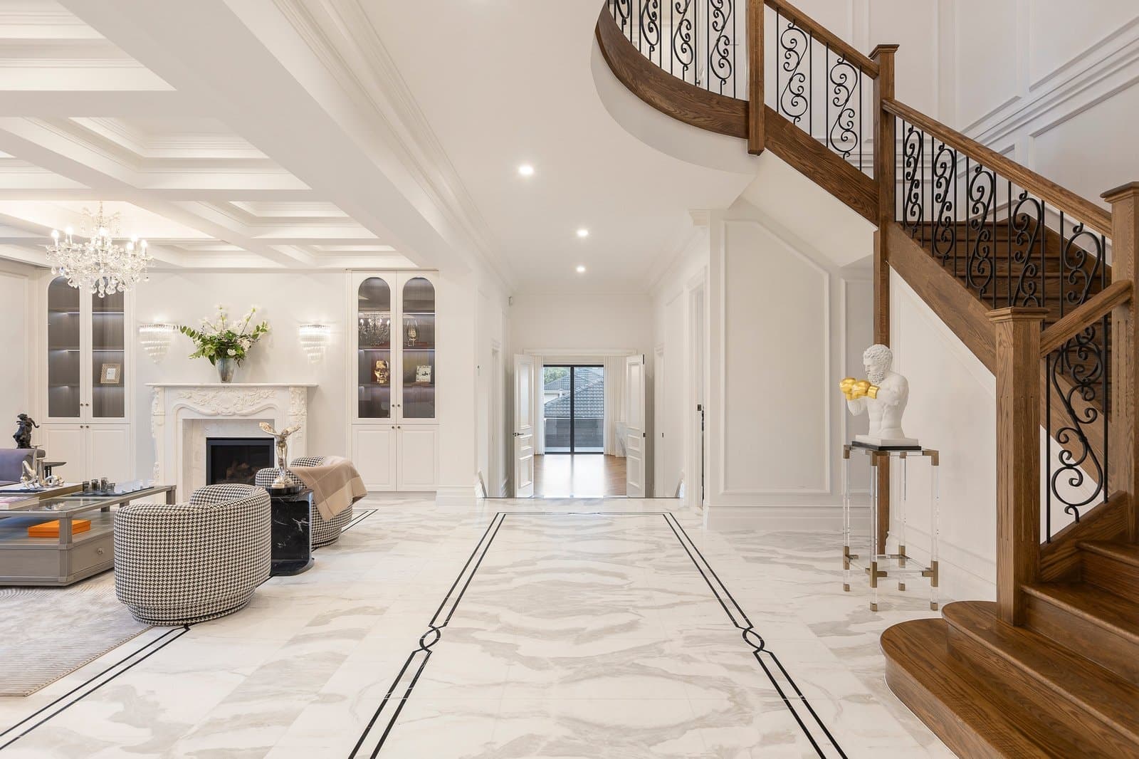 16 Bolinda Road, Balwyn North - Thumbnail 3