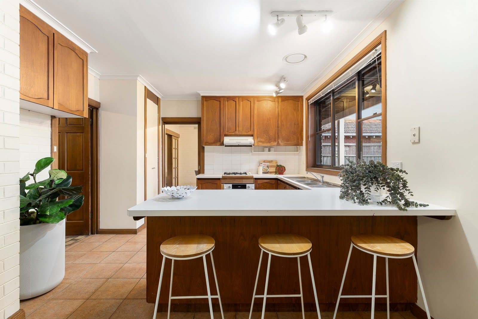 24 Montclair Avenue, Brighton - Thumbnail 6