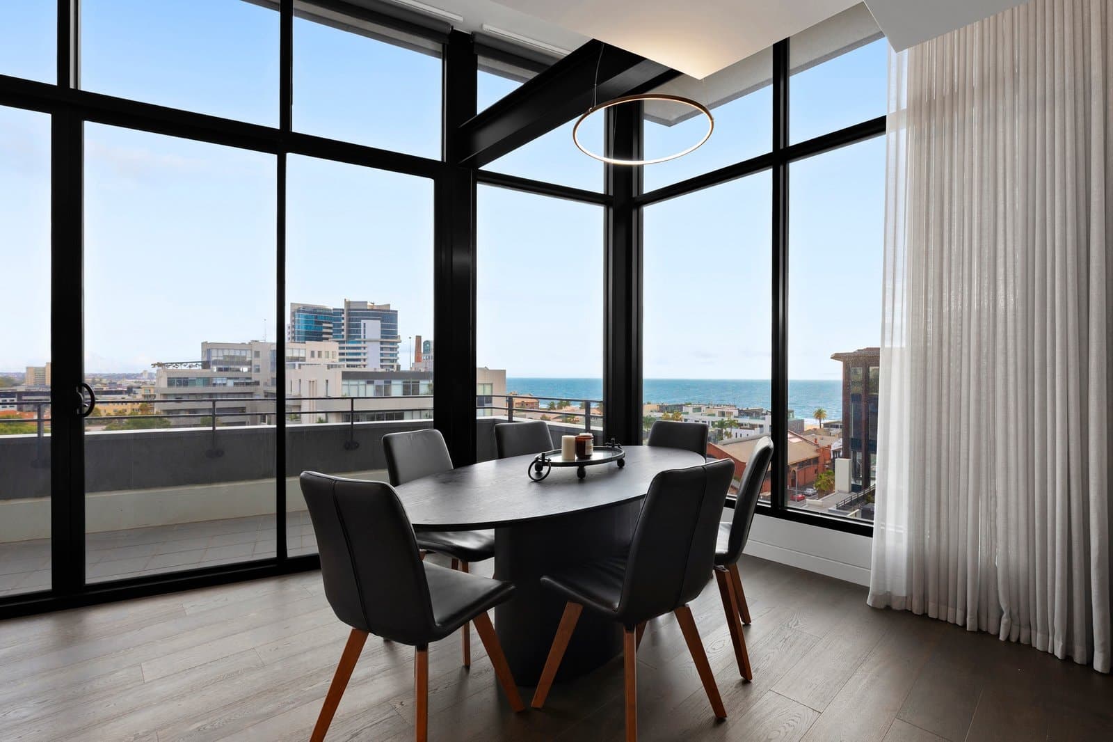 901/57 Bay Street, Port Melbourne - Thumbnail 2