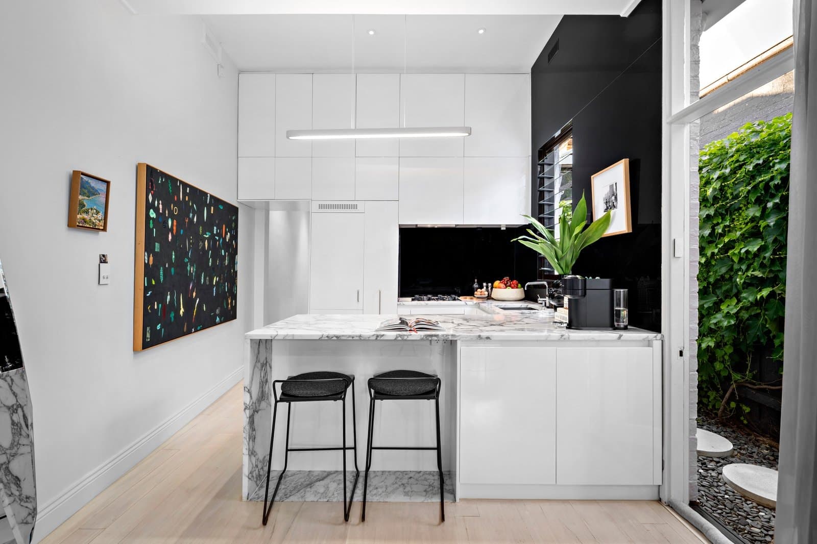 64 Surrey Road, South Yarra - Thumbnail 6