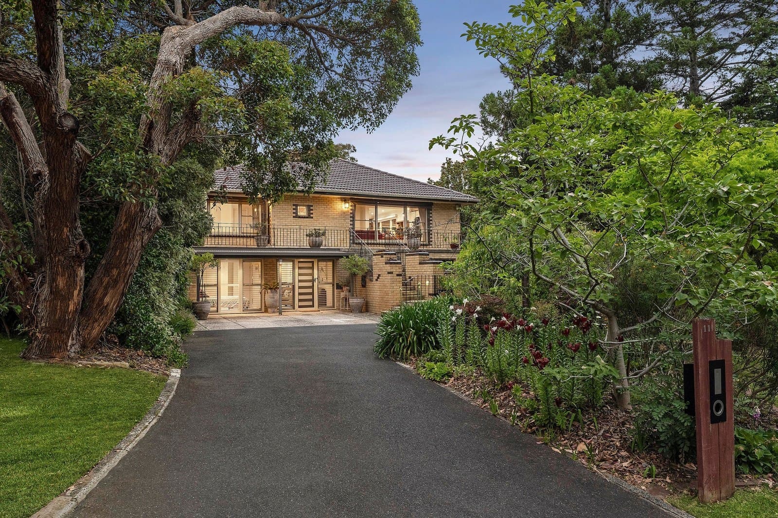 11 Bareena Drive, Mount Eliza - Image 1