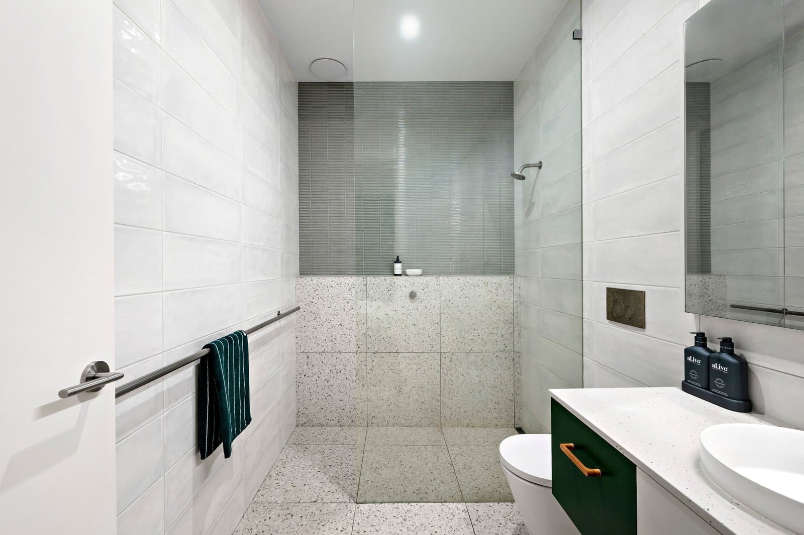 103/65 Wellington Street, St Kilda - Thumbnail 8