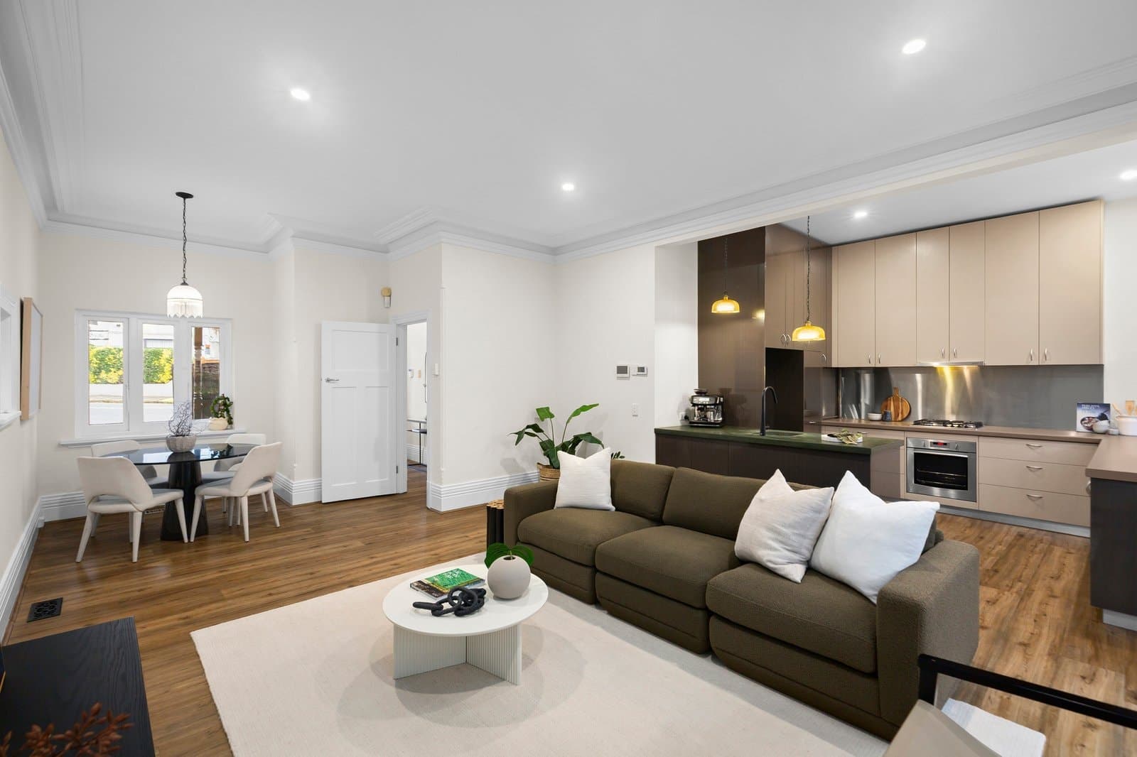 75 Barkly Street, St Kilda - Thumbnail 2