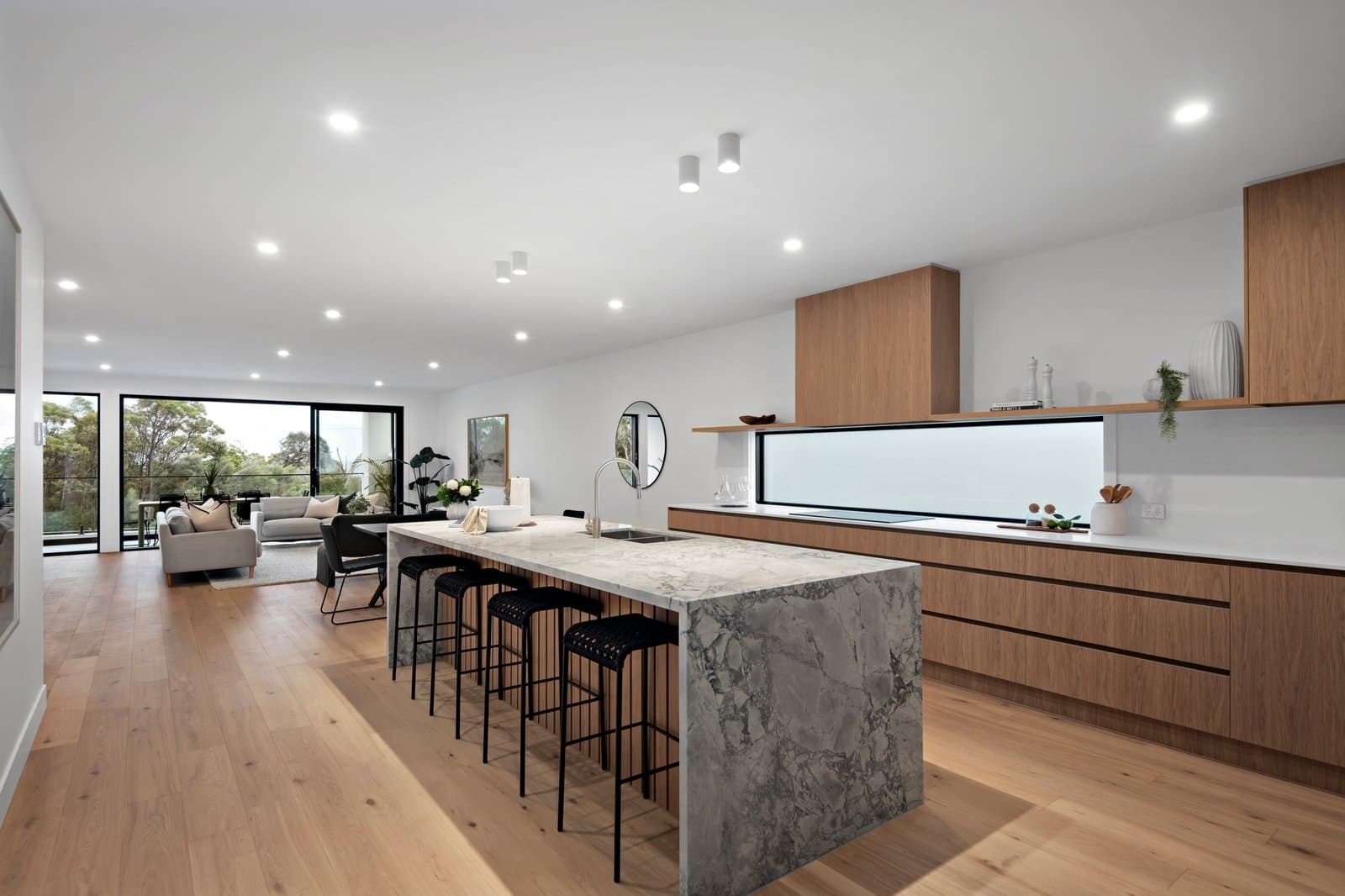 644A Esplanade, Mornington - Thumbnail 3