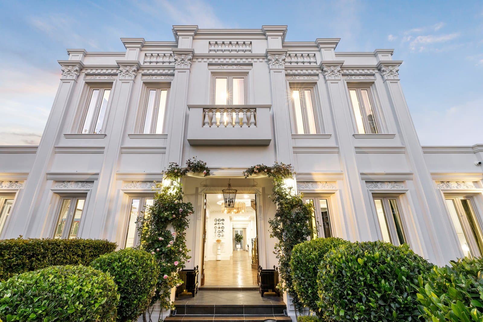 25 Tuxen Street, Balwyn North - Thumbnail 2