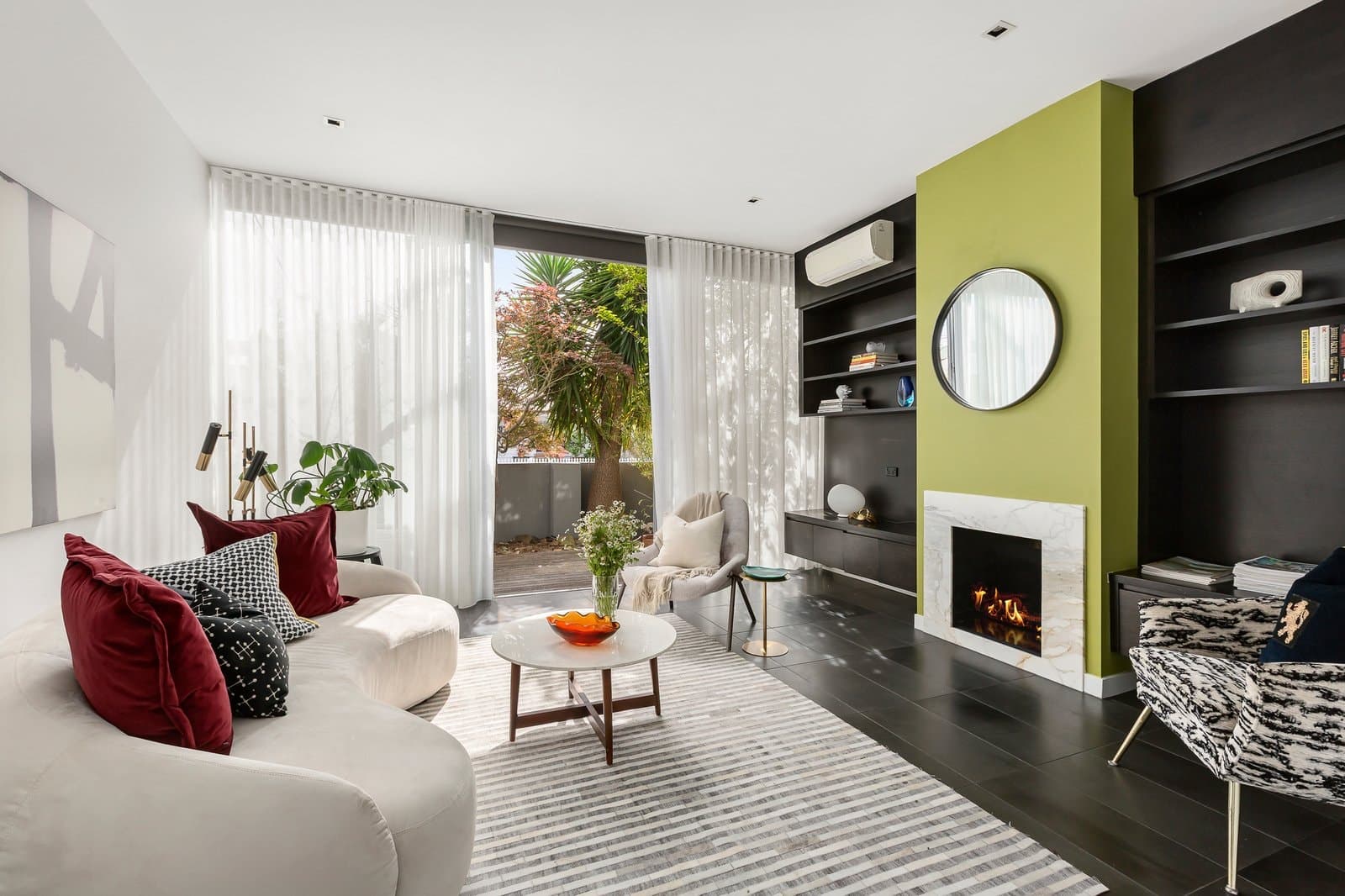 56 Moore Street, South Yarra - Thumbnail 2