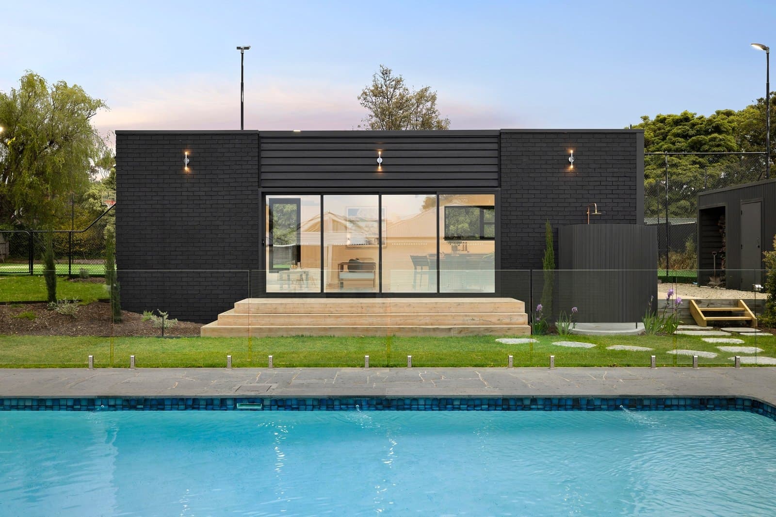 13 Meadow Lane, Mount Eliza - Thumbnail 2