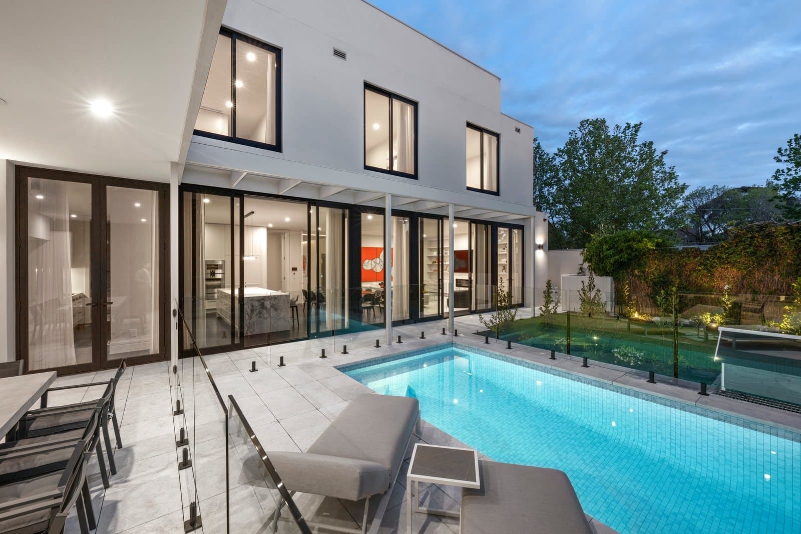 28 Hill Street, Toorak - Thumbnail 2