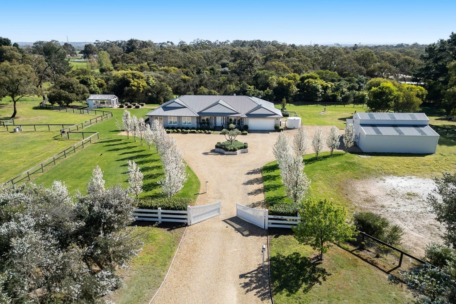 12 Yaringa Road, Somerville - Image 1