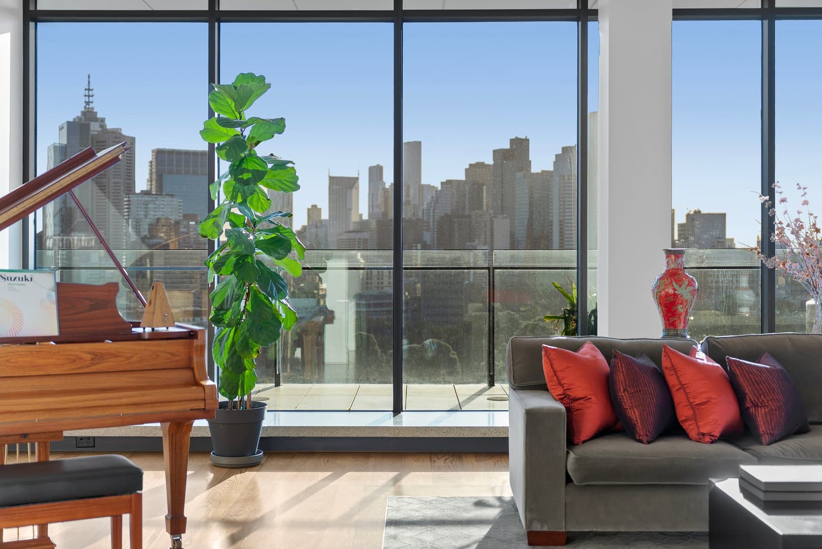 1102/150 Clarendon Street, East Melbourne - Thumbnail 2