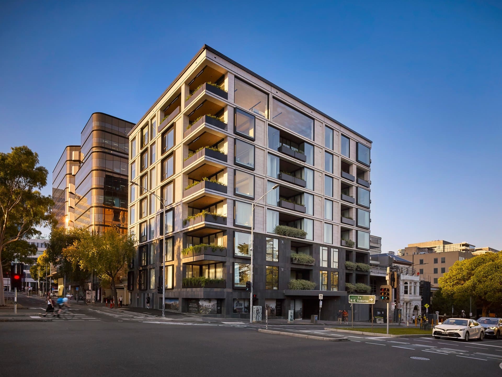 203/380 Albert Street, East Melbourne - Thumbnail 2