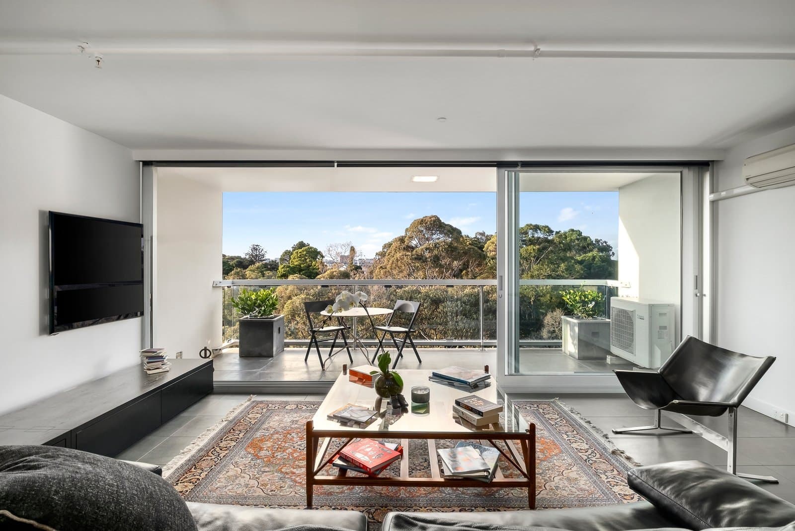 7.1 193 Domain Road, South Yarra - Thumbnail 3