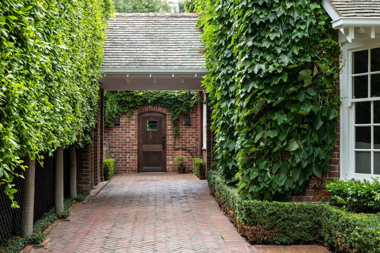 7 Yarradale Road, Toorak - Thumbnail 2