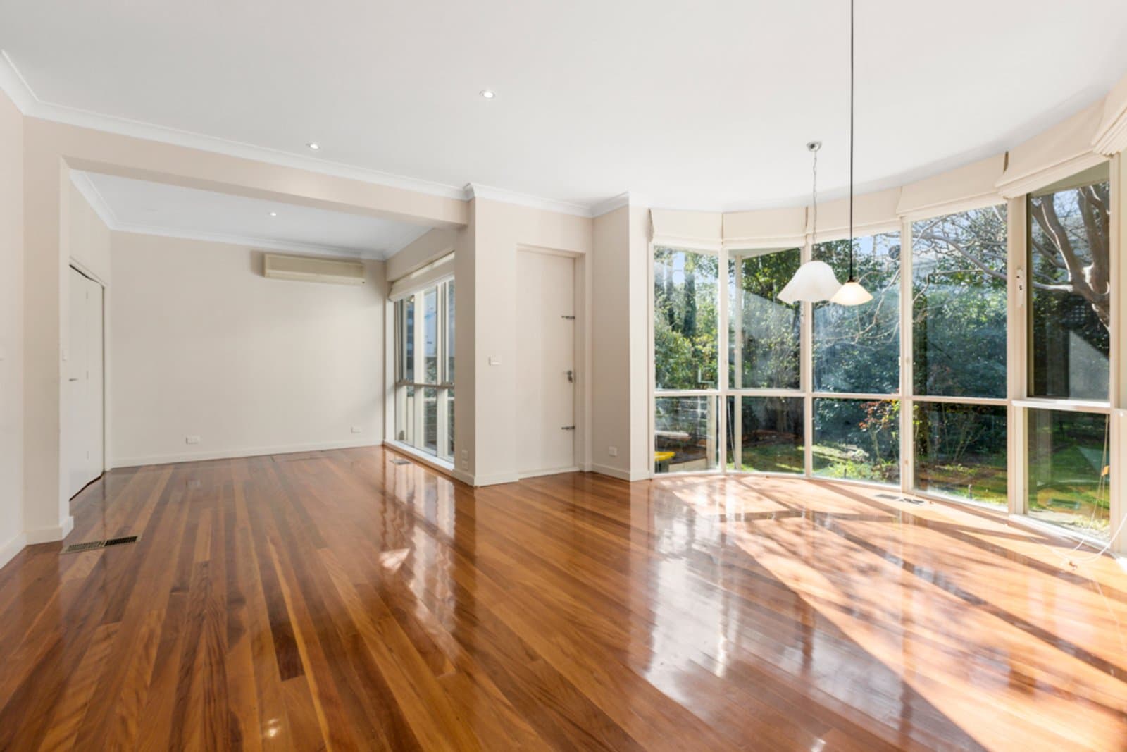 1 Nola Court, Toorak - Thumbnail 5
