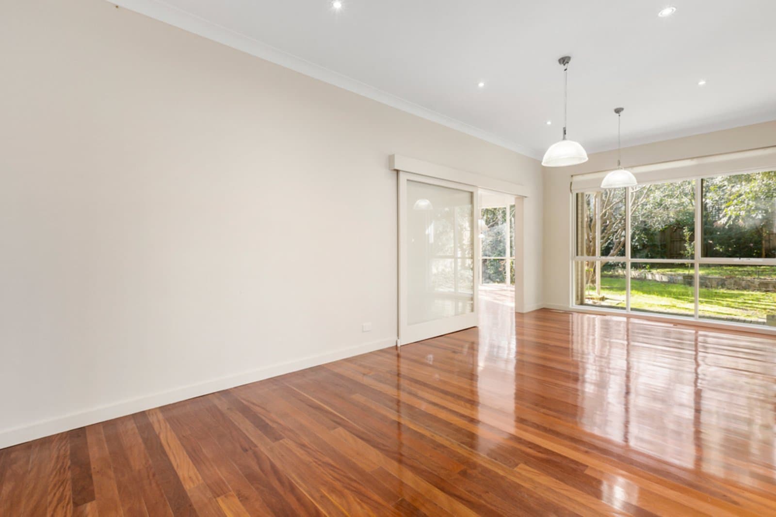 1 Nola Court, Toorak - Thumbnail 7