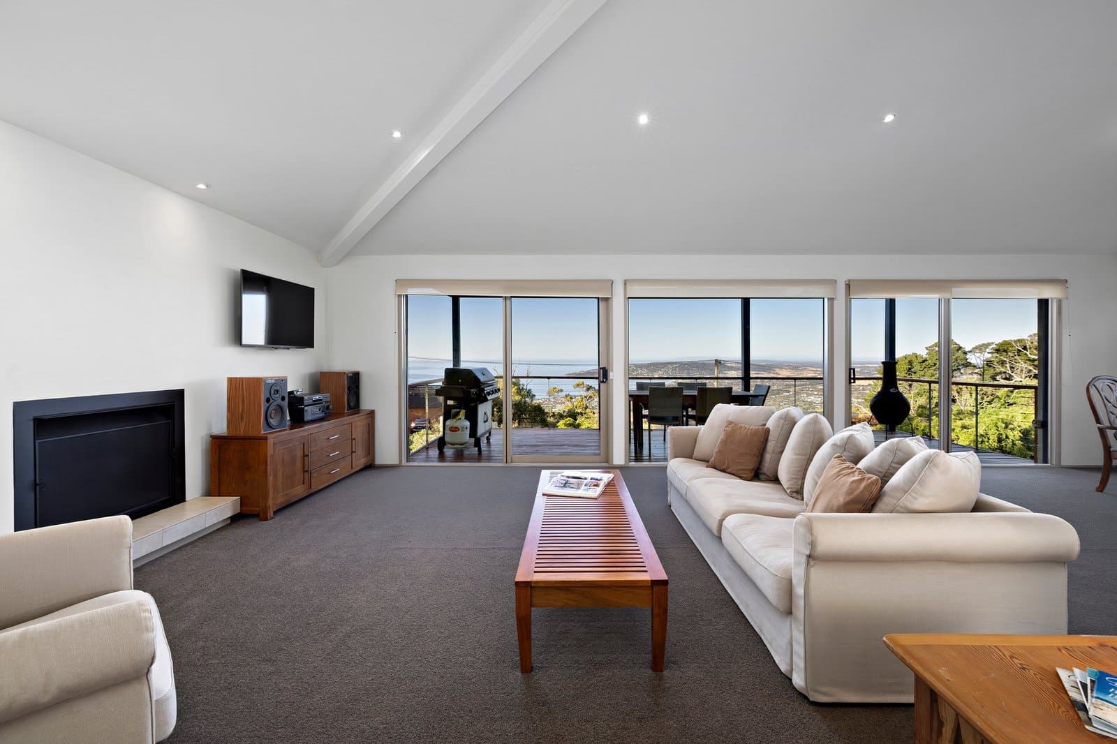 19 Cloud Street, Arthurs Seat - Thumbnail 4