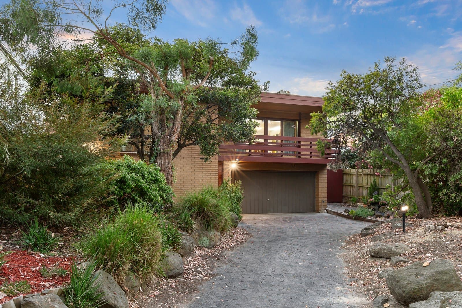 12 Minerva Avenue, Balwyn North - Thumbnail 2