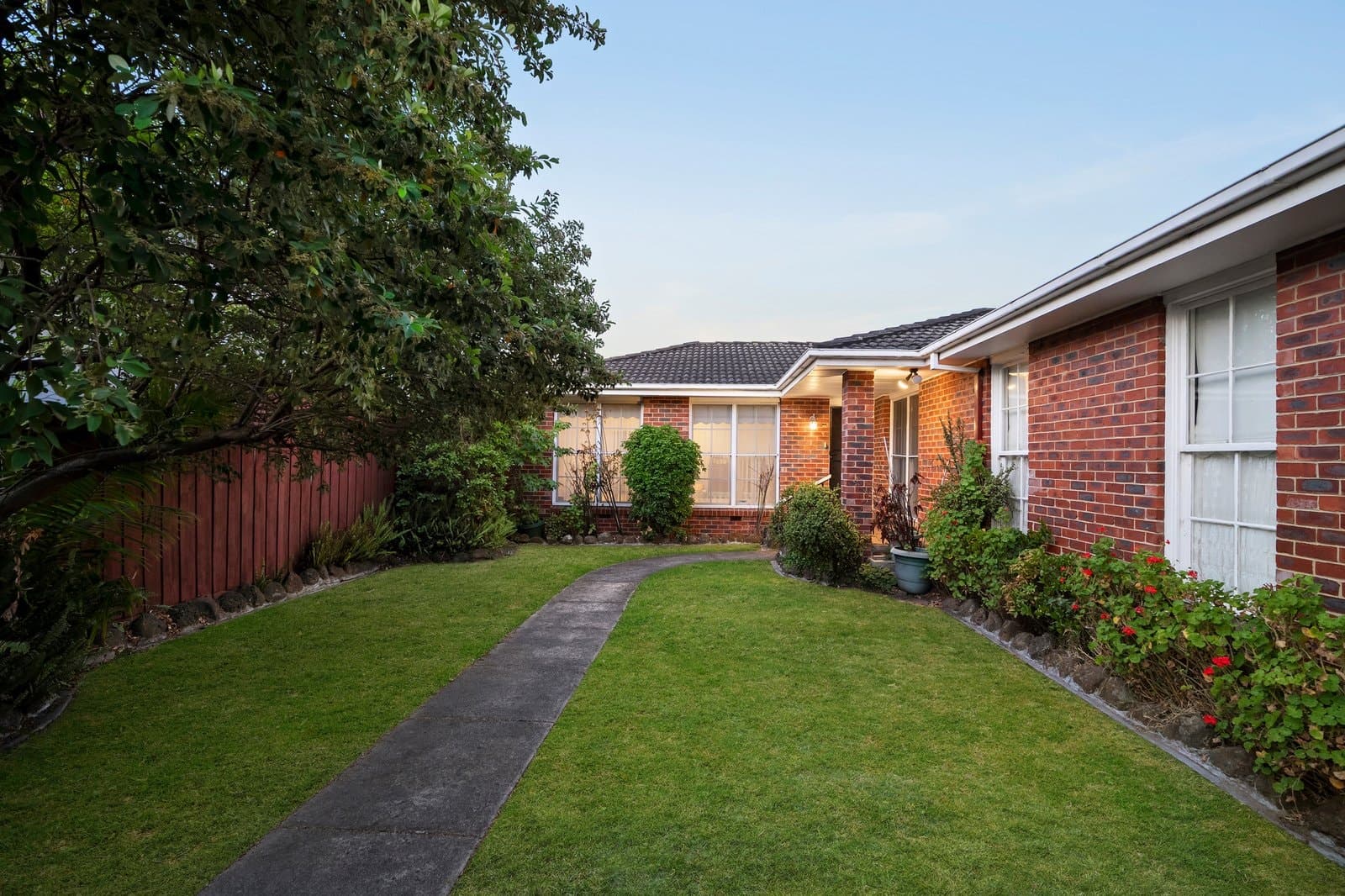 81 Willis Street, Hampton - Image 1