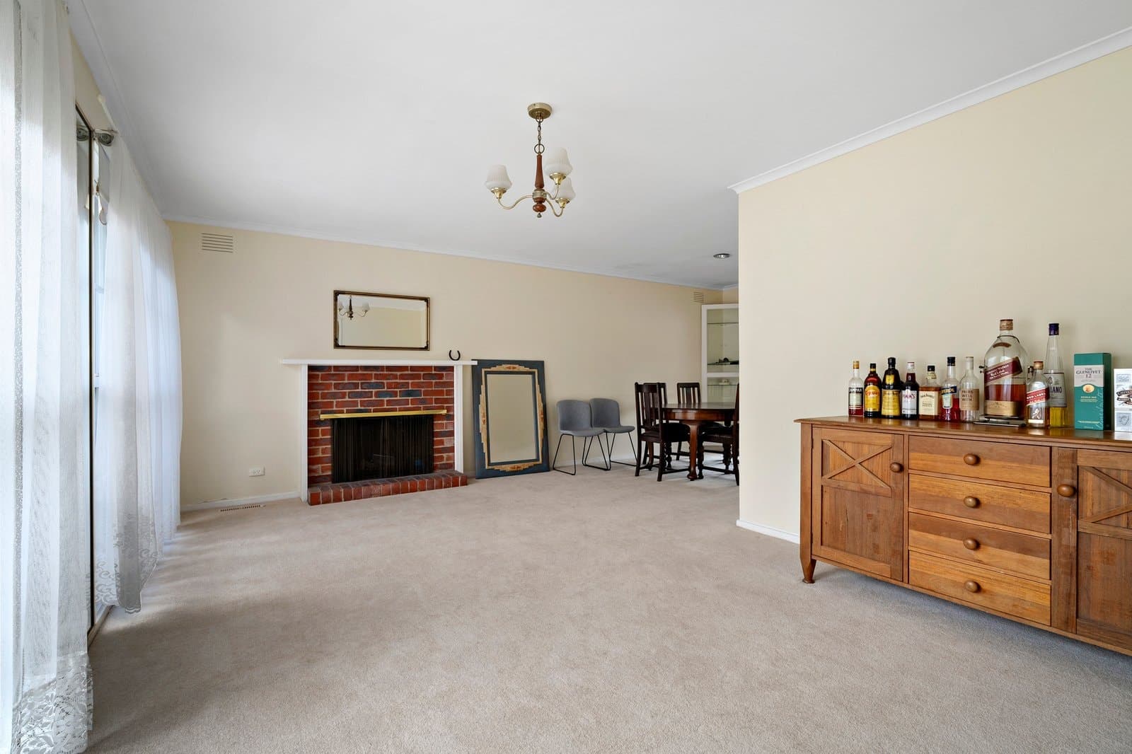 81 Willis Street, Hampton - Thumbnail 2