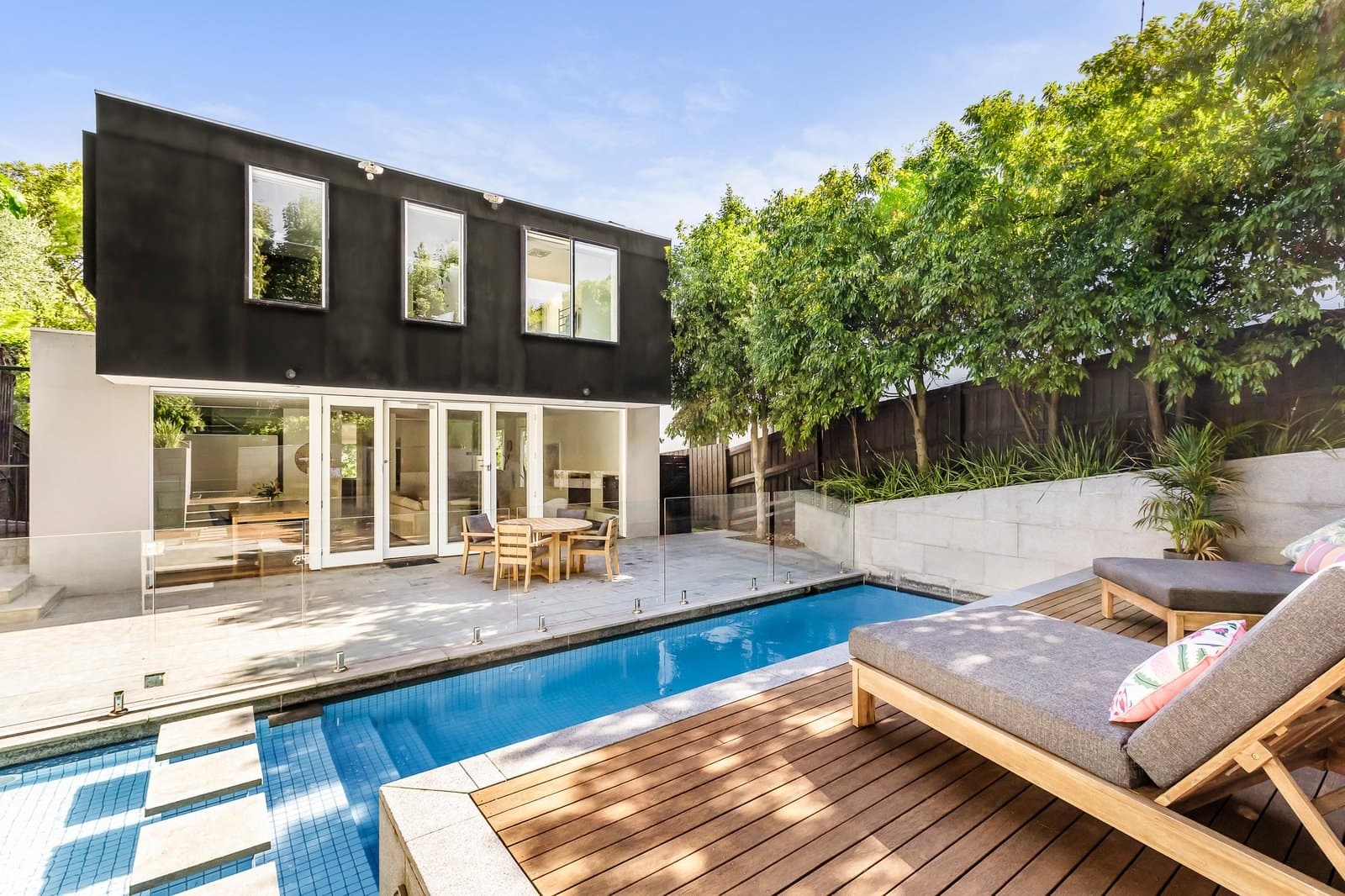 6 Yarravale Road, Kew - Thumbnail 3