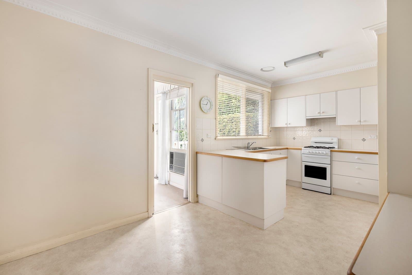 7/910 Glenferrie Road, Kew - Thumbnail 3
