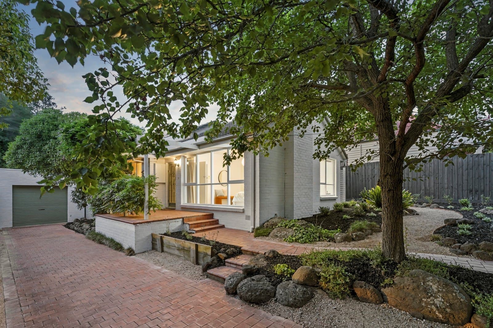 50 Durham Road, Surrey Hills - Thumbnail 2
