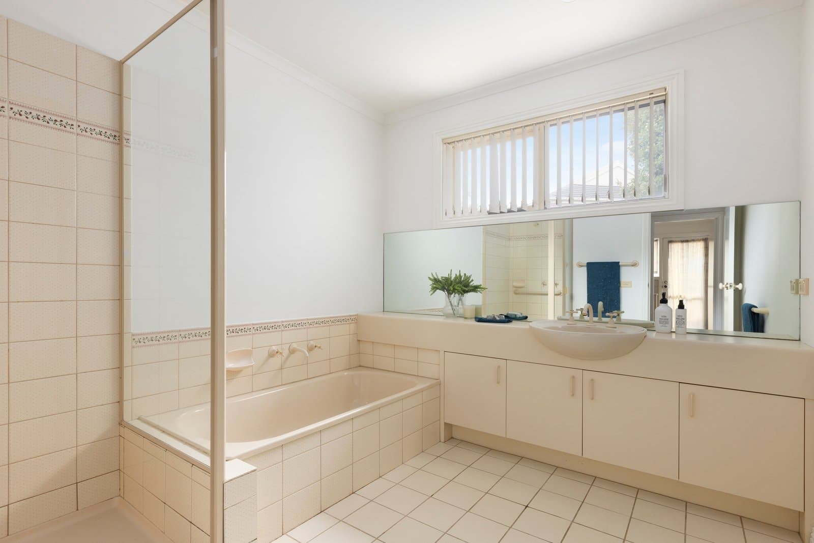 2A Hutchinson Drive, Kew - Thumbnail 7