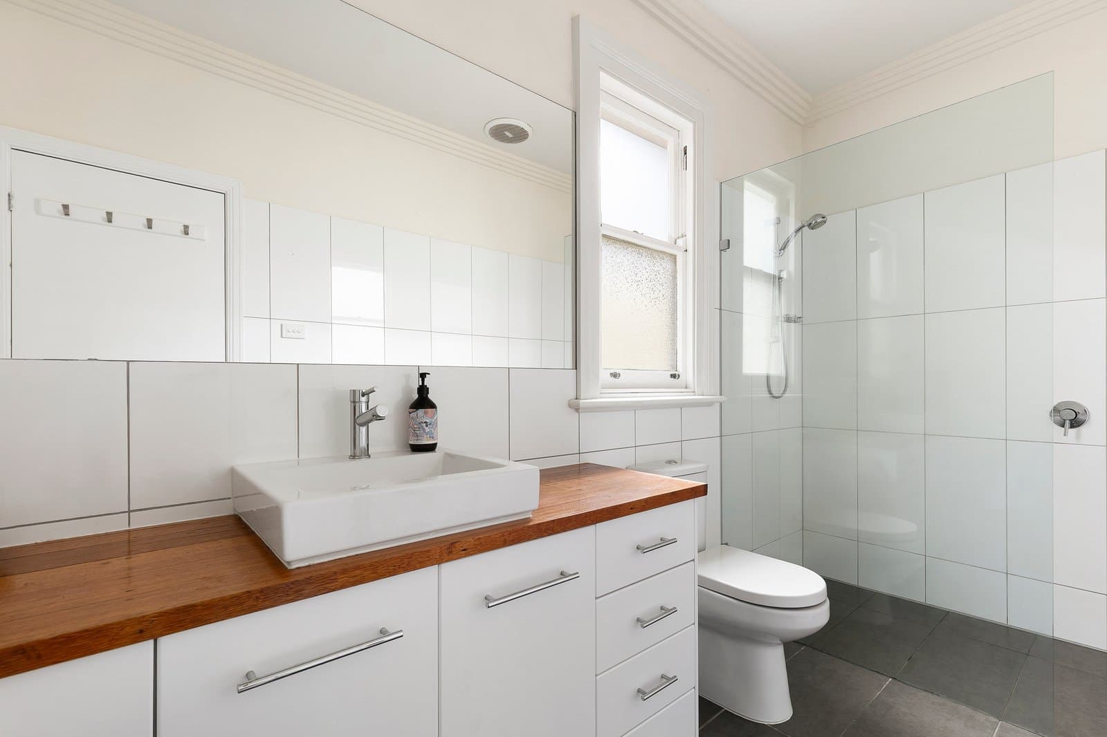 2 Catherine Street, Box Hill - Thumbnail 8