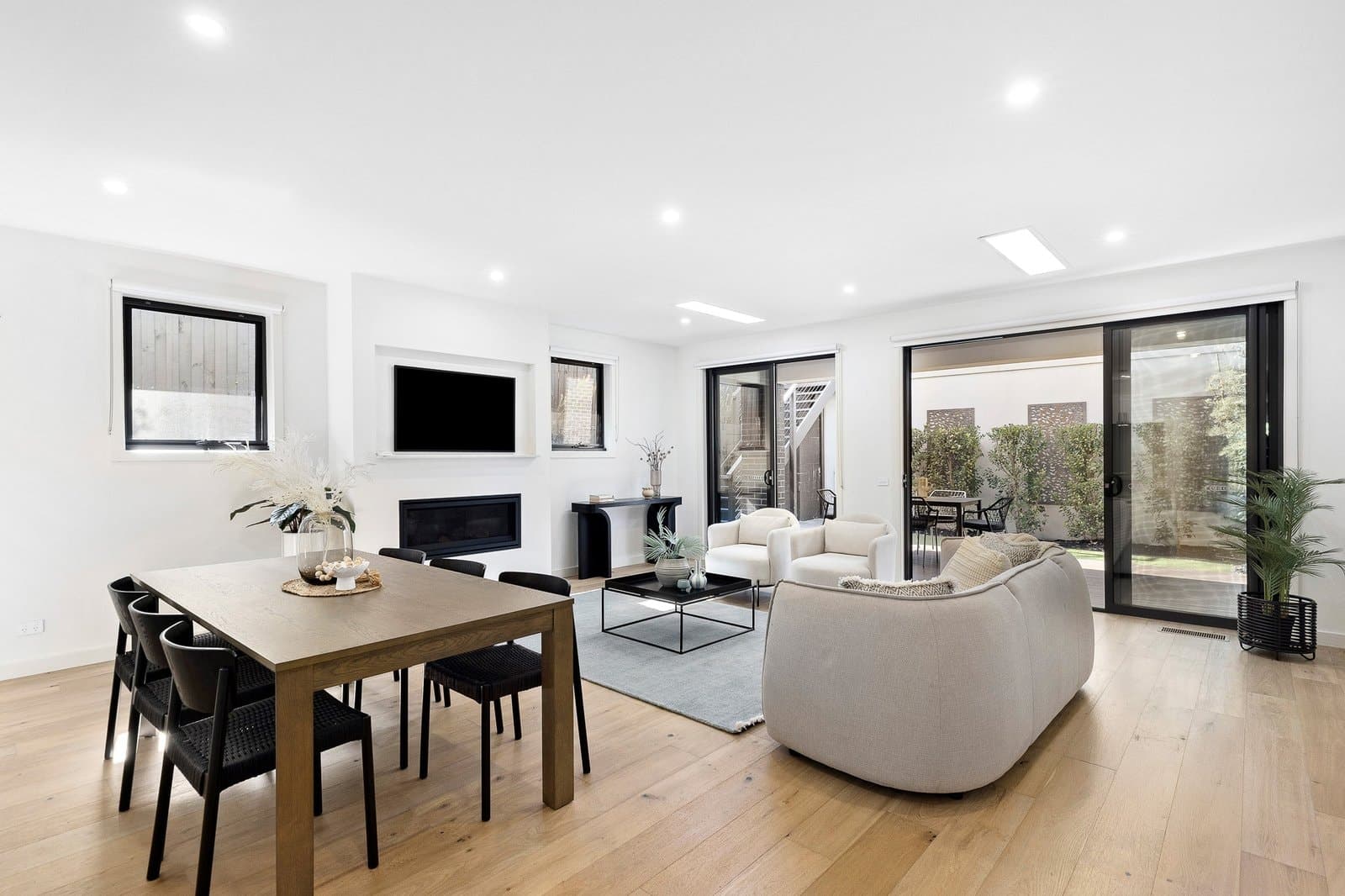 39 Boisdale Street, Surrey Hills - Thumbnail 2