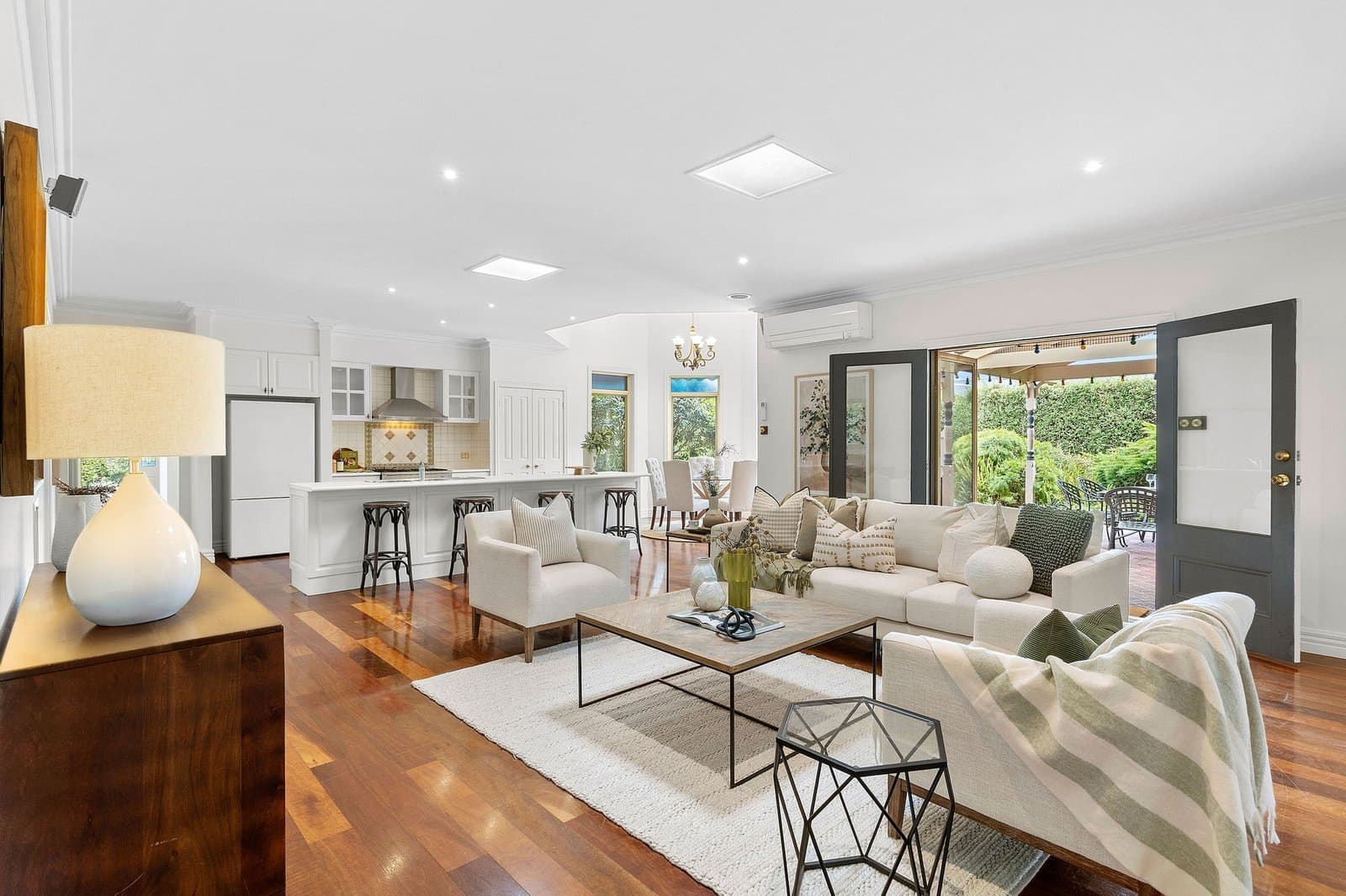 21 Kathleen Crescent, Mornington - Thumbnail 6