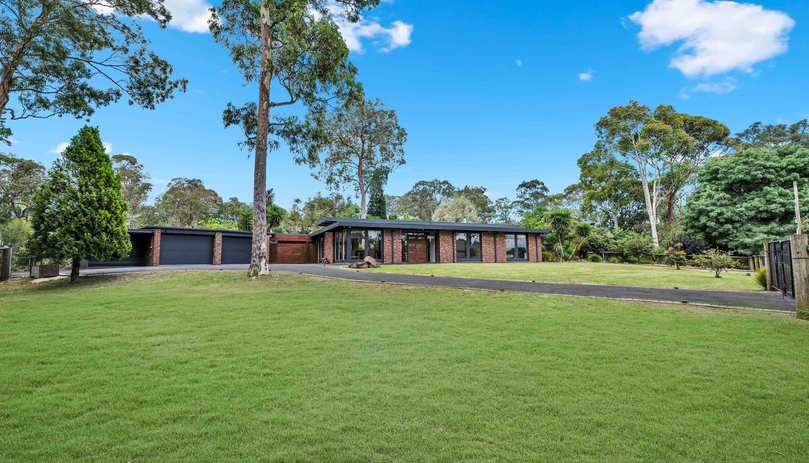 6-8 McEwan Road, Park Orchards - Image 1