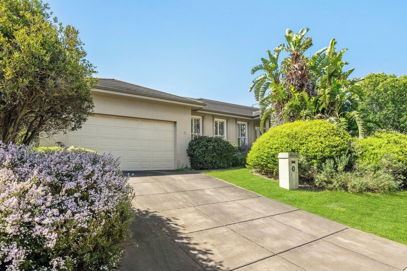 35 Rutland Avenue, Mount Eliza - Image 1