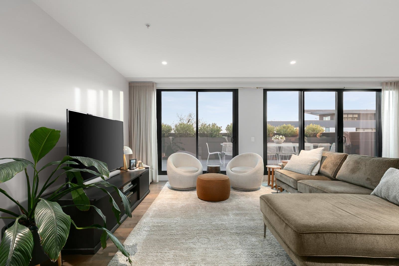 210/55 Camberwell Road, Hawthorn East - Thumbnail 3