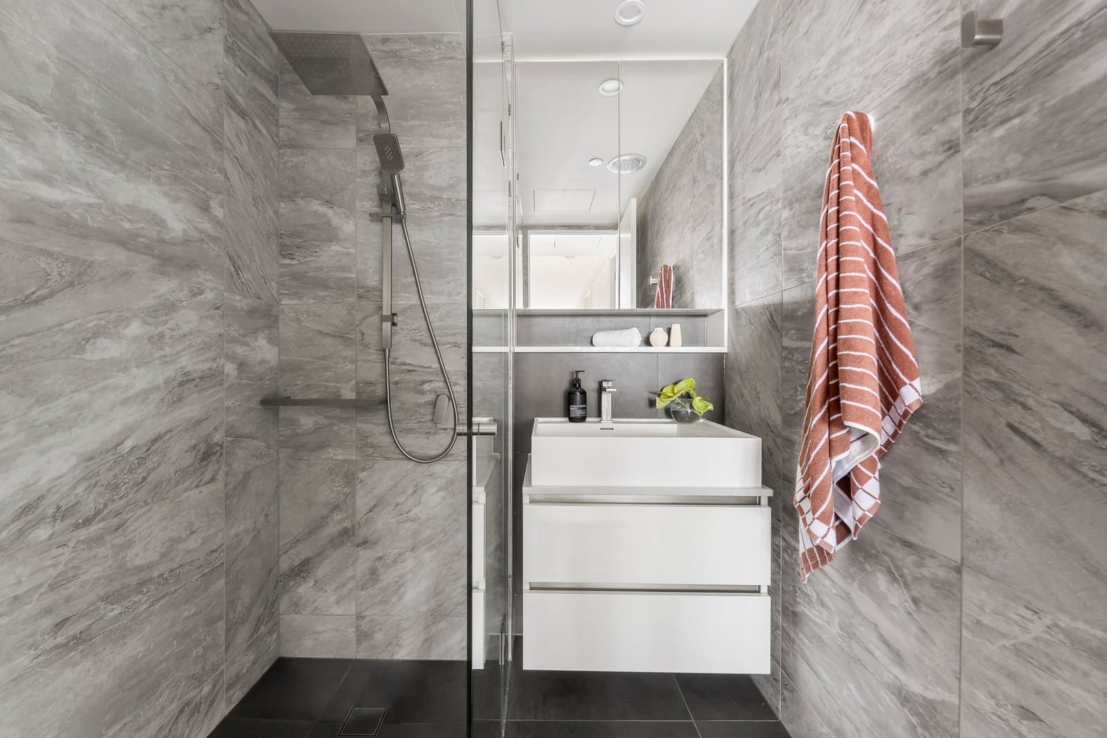 802/10 Lilydale Grove, Hawthorn East - Thumbnail 7