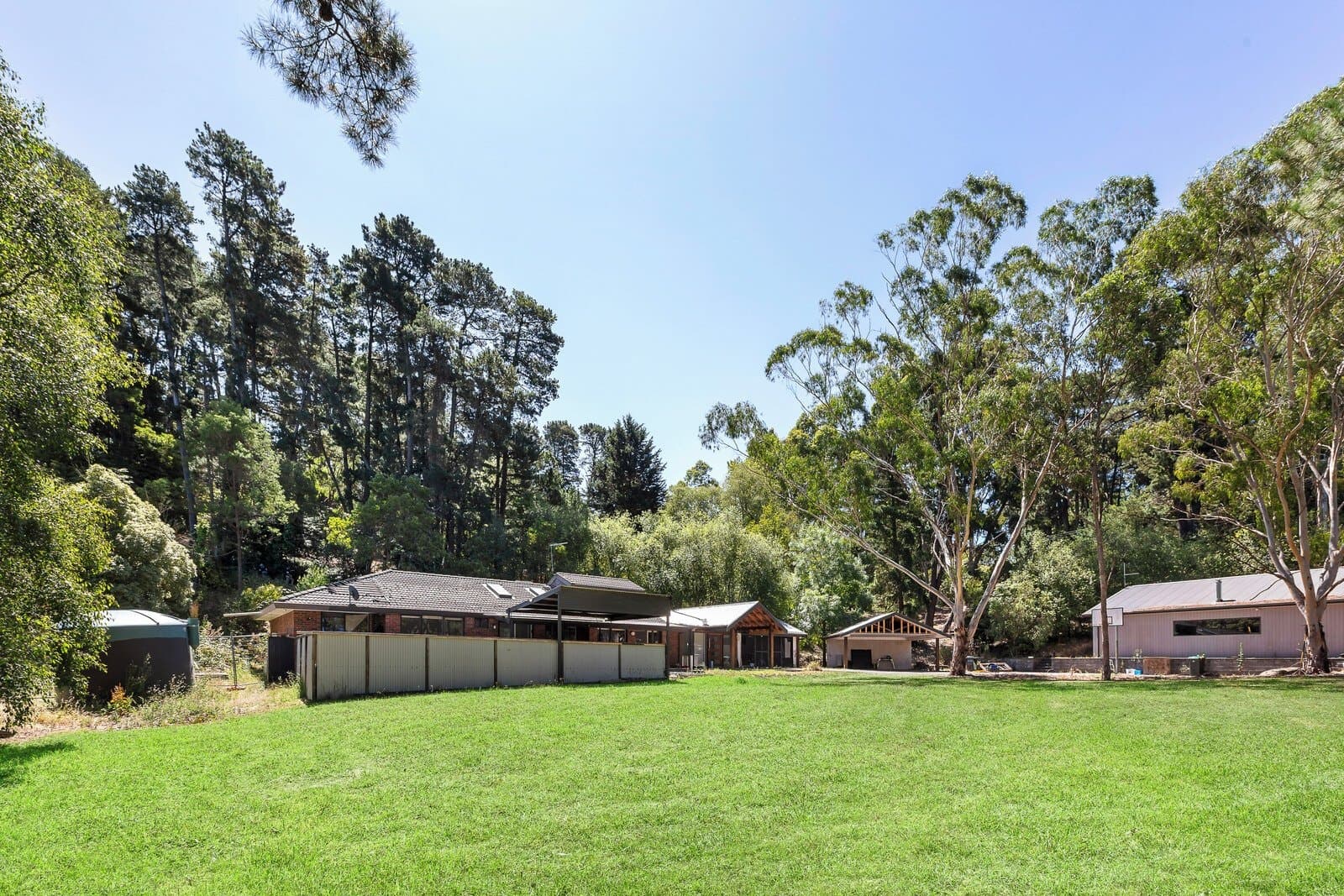 63-65 Ennismore Crescent, Park Orchards - Thumbnail 2