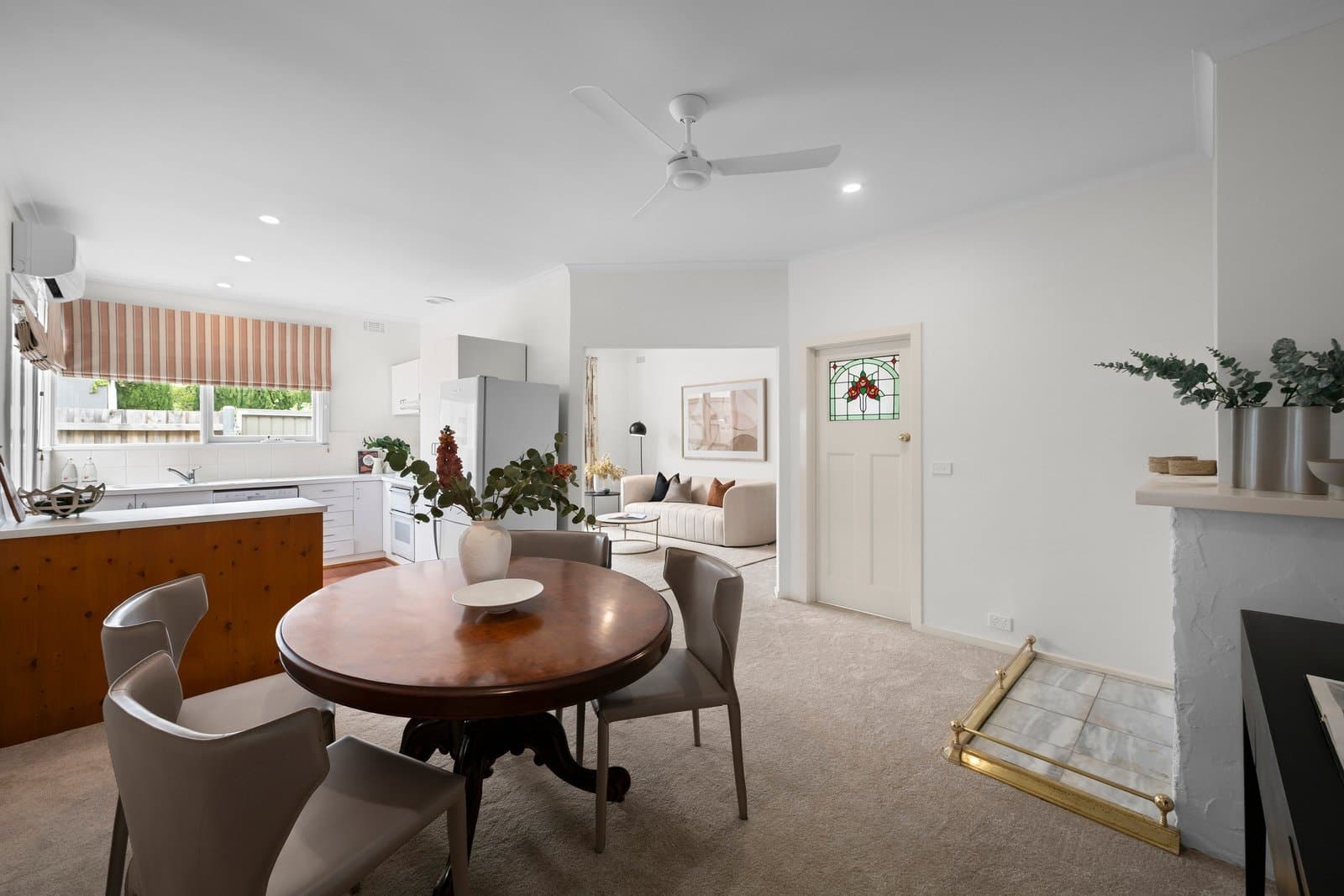 24 Normanby Place, Windsor - Thumbnail 2